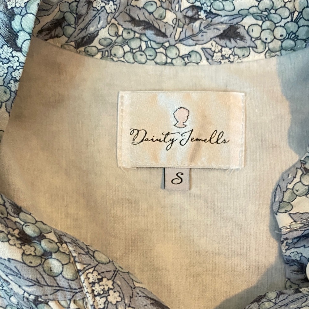 Dainty Jewells Blue and White Floral Dress - Picture 3 of 4